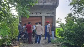 सुनसान मकान में चल रहा था देह व्यापार का काला खेल, पुलिस की दबिश में छह गिरफ्तार