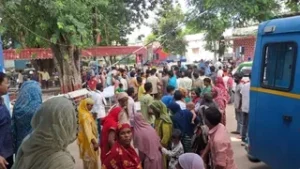 हरियाबारा टोल के पास तेज रफ्तार ट्रक ने&hellip;
