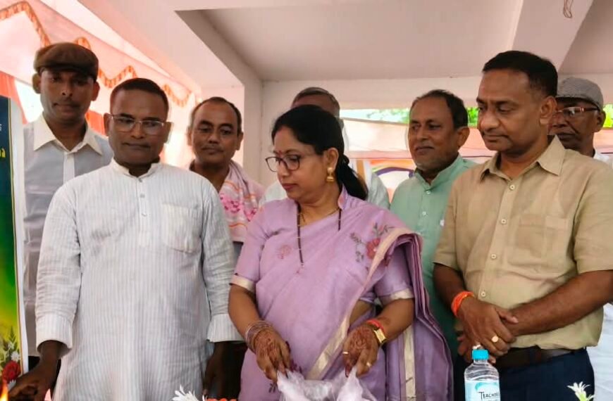 डुमरांव में धूमधाम से मनी डॉ. रतनप्पा की जयंती, सैकड़ों लोगों ने दी श्रद्धांजलि