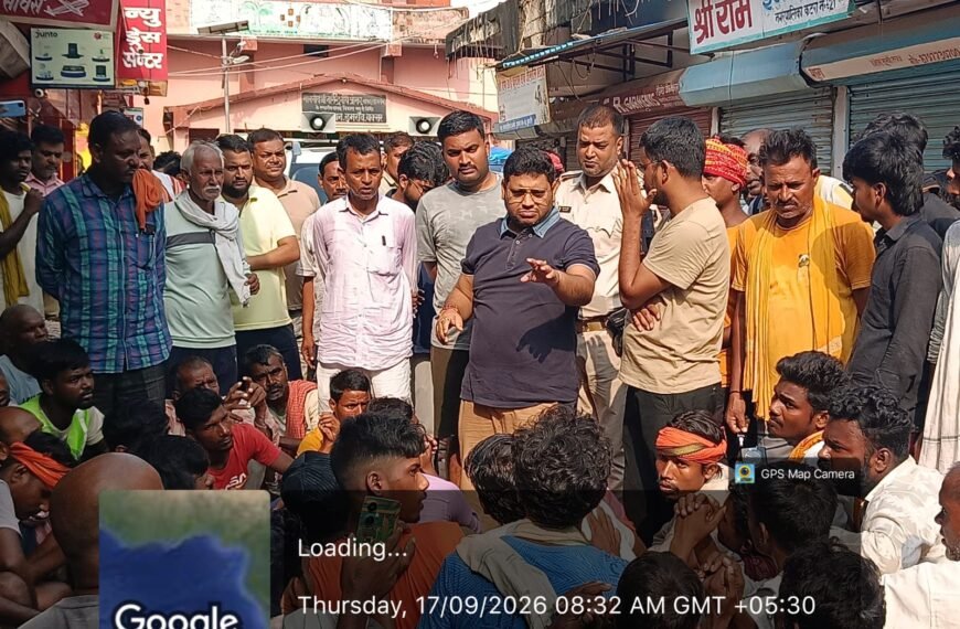 भुगतान में कटौती से भड़का सफाईकर्मियों का गुस्सा: नगर परिषद में धरना, अधिकारियों के आश्वासन पर काम शुरू