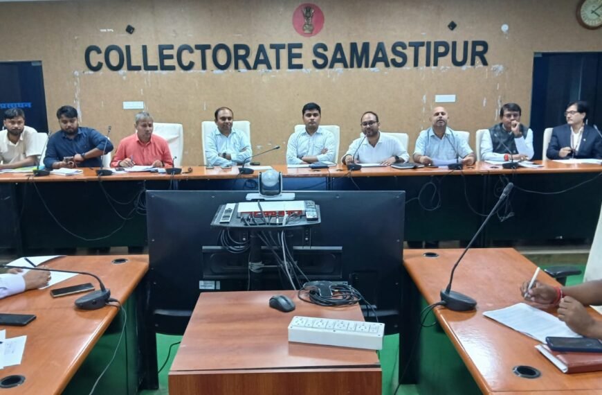 उद्योग और रोजगार की रफ्तार बढ़ाने को डीएम सख्त, लंबित ऋण आवेदनों पर बैंकों को फटकार