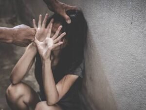 रेलवे में नौकरी का झांसा देकर दुष्कर्म का&hellip;