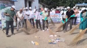 श्रमदान से गूंजा समस्तीपुर बस पड़ाव, स्वच्छता के&hellip;