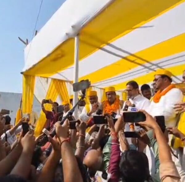डबल इंजन सरकार पर PK का बड़ा हमला:…