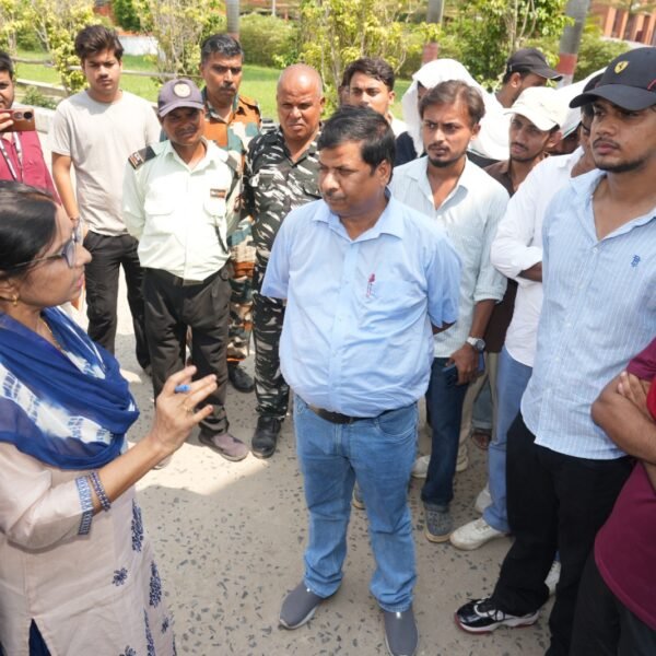 फंड नहीं मिला तो अटक गया कृषि छात्रों…