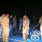 रीगा में पुलिस-अपराधी मुठभेड़ से मचा हड़कंप: बाल-बाल बचे थानाध्यक्ष, तीन अपराधी घायल
