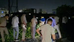 ट्रेन की चपेट में आने से 20 वर्षीय&hellip;