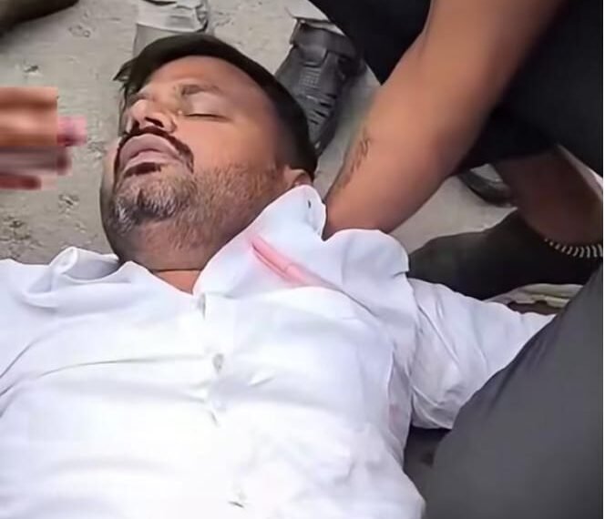 वोट चोरी के विरोध प्रदर्शन में हंगामा, पुलिस…