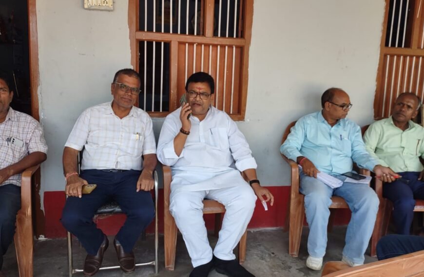दरभंगा स्नातक सीट पर 40 प्रत्याशियों का महासंग्राम, 28 नंबर के रवींद्र कुमार यादव ने बढ़ाई चुनावी हलचल
